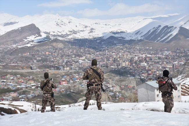 "Özel kahramanlar" görevlerini cansiperane yerine getiriyor